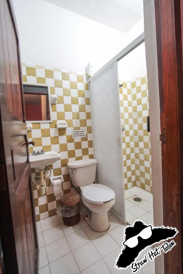 טולום Straw Hat Hostel & Rooftop Bar מראה חיצוני תמונה