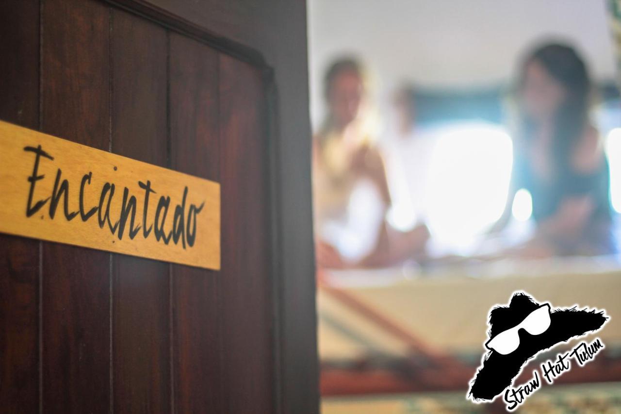 טולום Straw Hat Hostel & Rooftop Bar מראה חיצוני תמונה