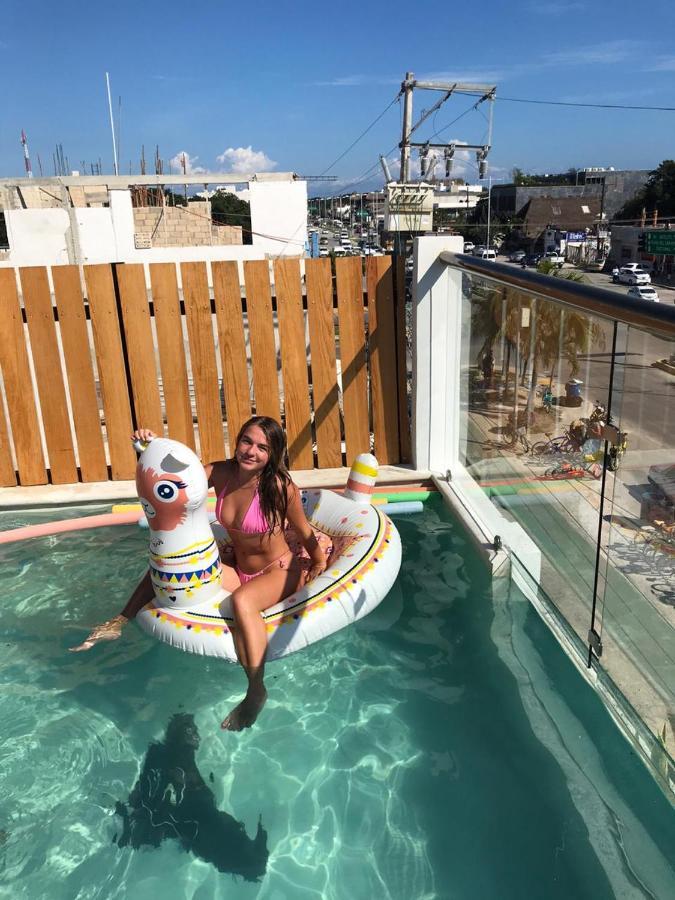 טולום Straw Hat Hostel & Rooftop Bar מראה חיצוני תמונה