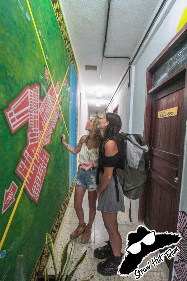 טולום Straw Hat Hostel & Rooftop Bar מראה חיצוני תמונה