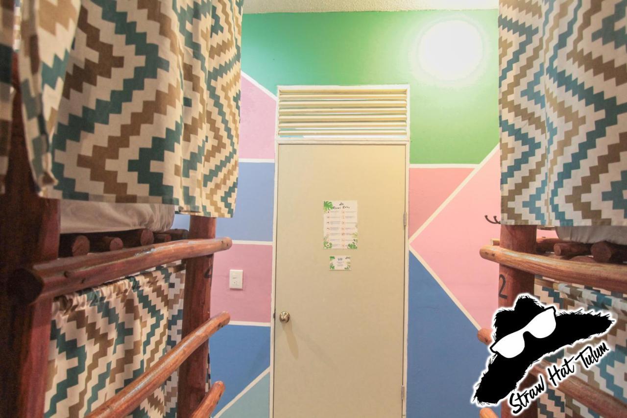 טולום Straw Hat Hostel & Rooftop Bar מראה חיצוני תמונה