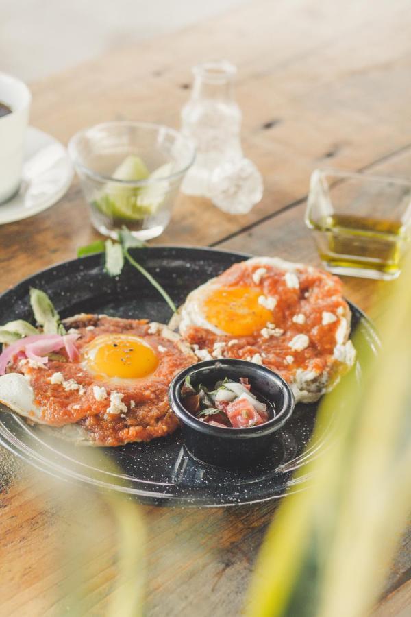 טולום Straw Hat Hostel & Rooftop Bar מראה חיצוני תמונה